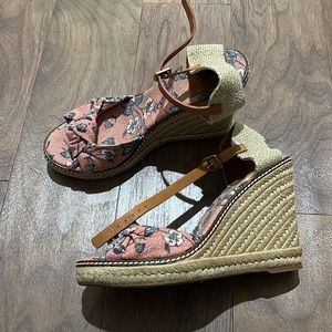 Tory Burch wedge heels. Brand new.